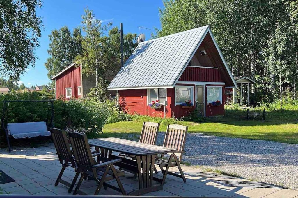 Adorable 1-Bedroom Cottage/Guesthouse In Kittilae Eksteriør bilde